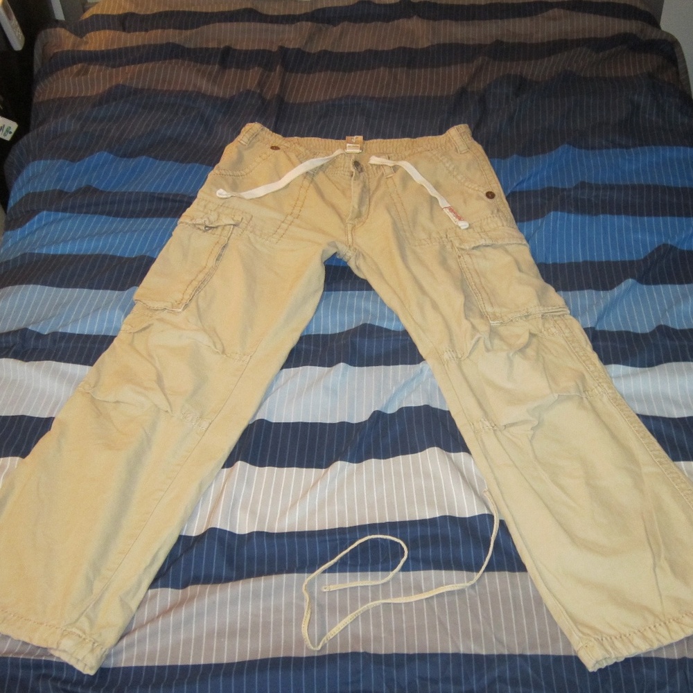 Mens True Religion Khaki Cargo Pants (Size 36x36)